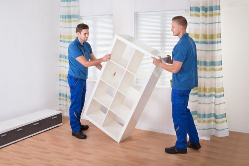 Customer providing move details for a van service quote