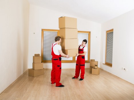 Van-based moving support for flats and houses in Cranford